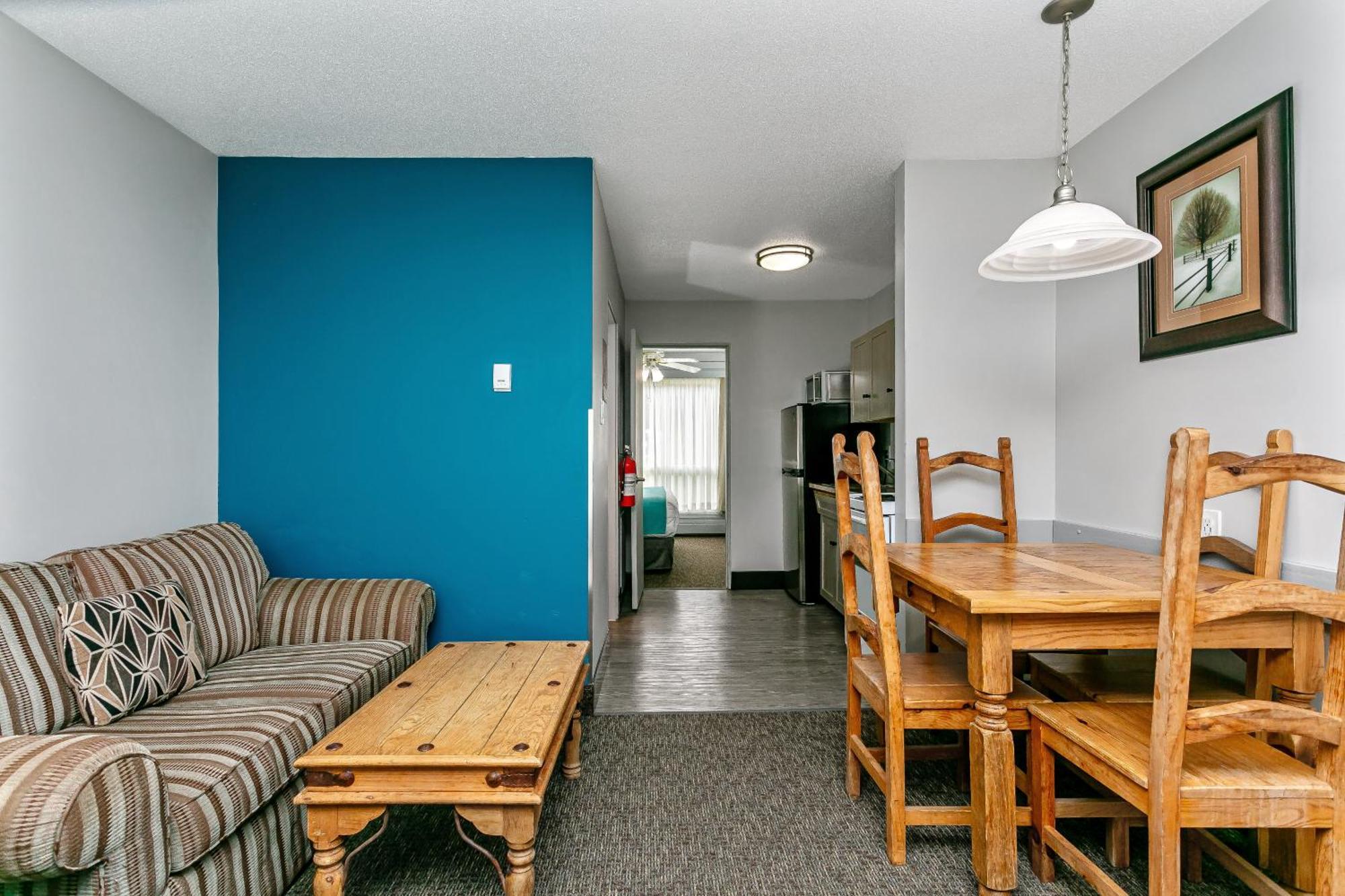 Tonquin Inn Jasper Ruang foto