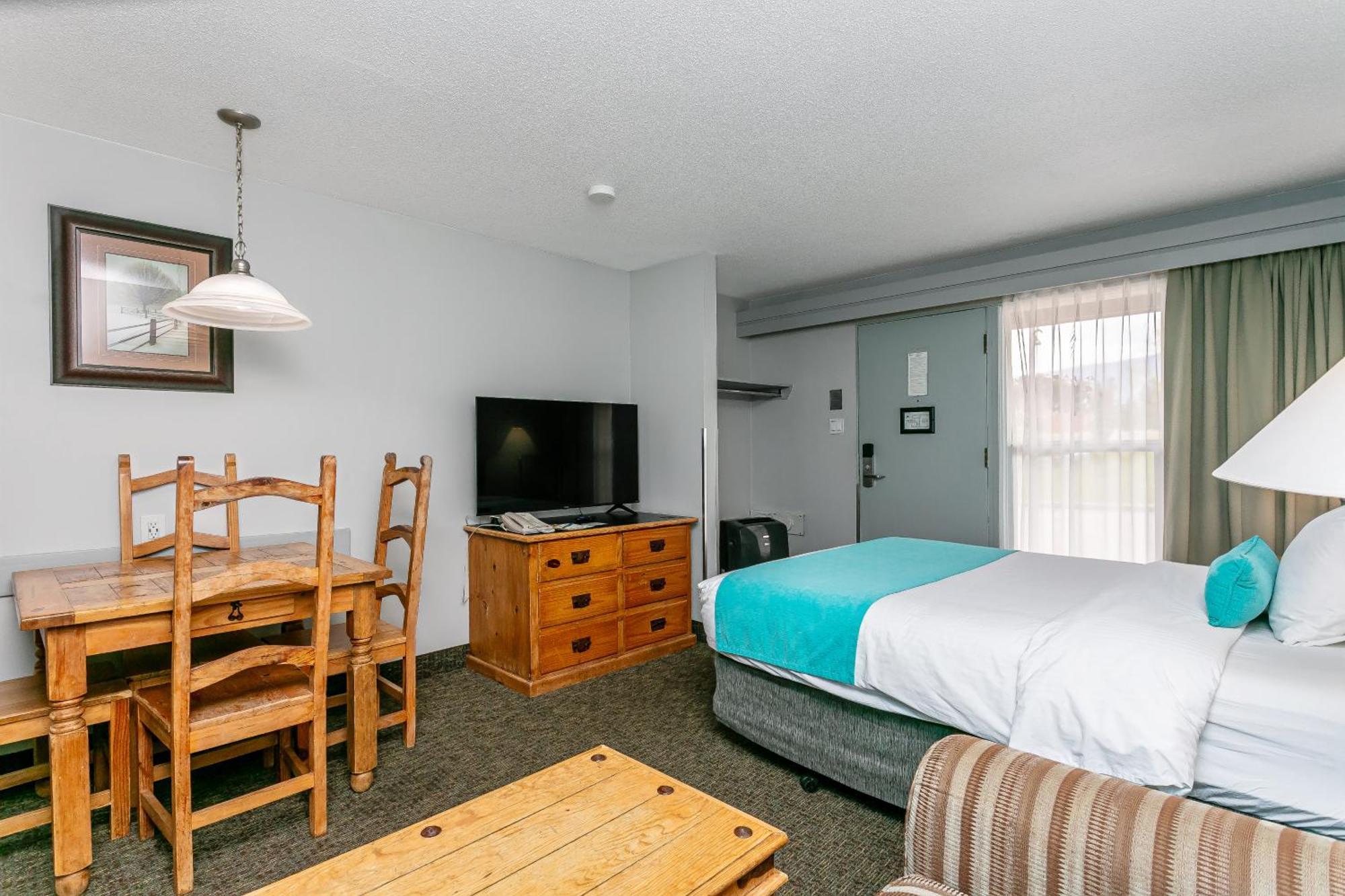 Tonquin Inn Jasper Ruang foto
